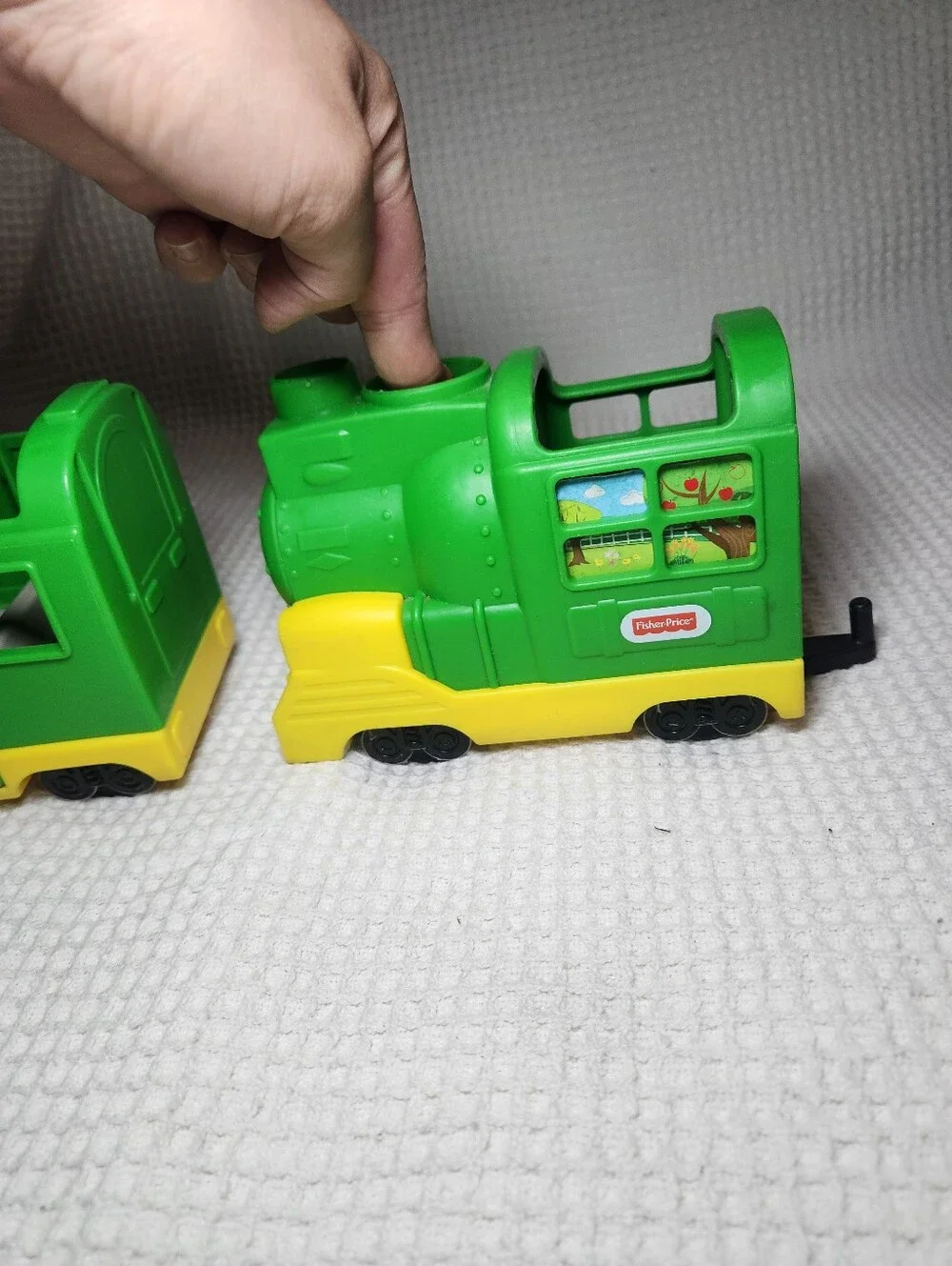 Fisher-Price Little People Yellow & Green Train, 2 Piece 2016 WORKING